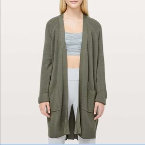 Lululemon still at ease wrap size 4